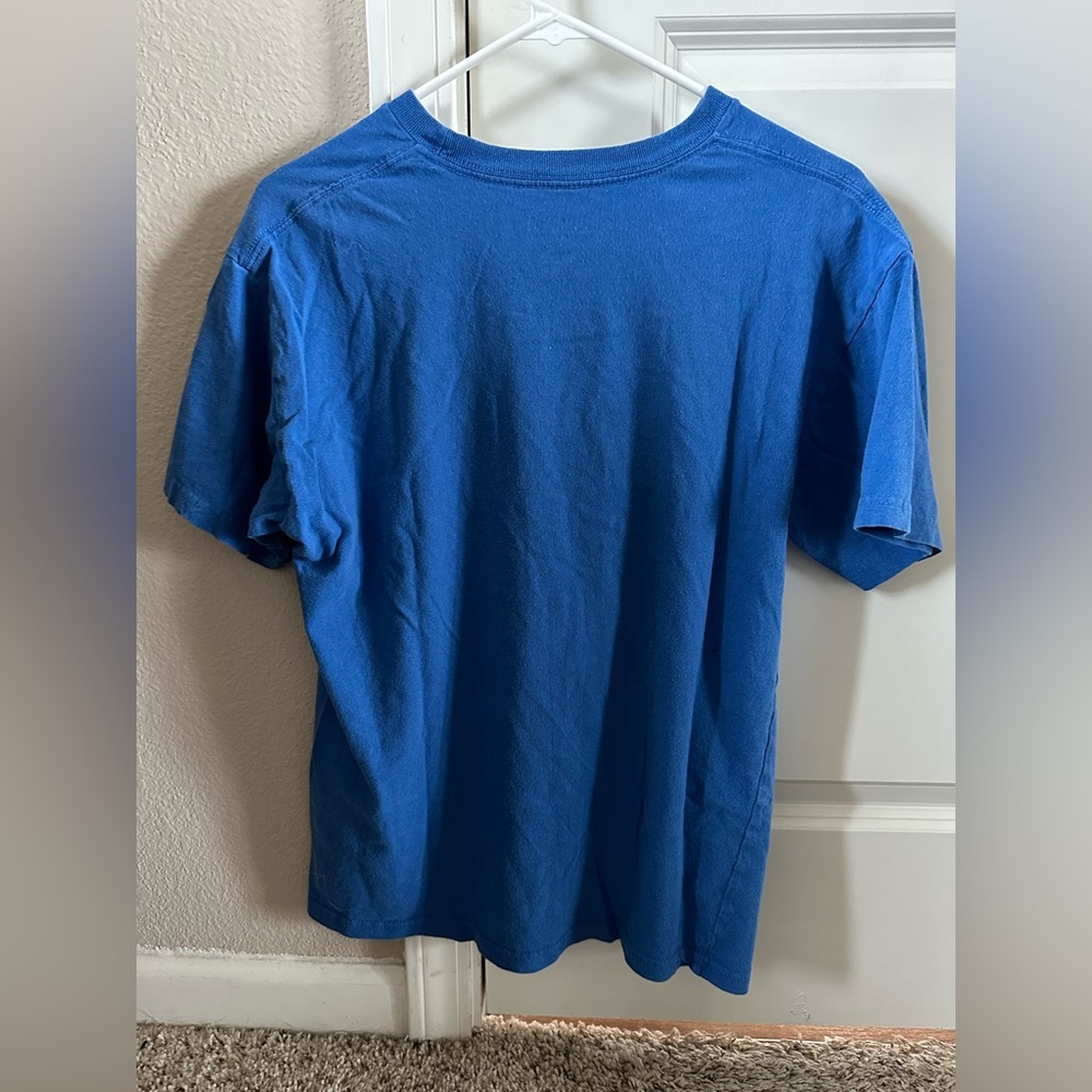 shirt - Picture 2 of 2